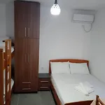 Villa Besnik, Rooms For Rent